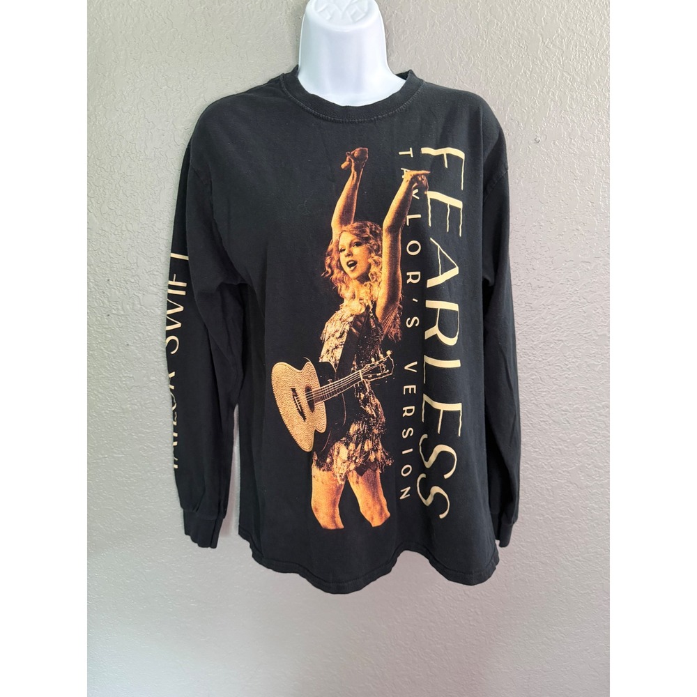 Taylor Swift Fearless Taylors Version Black Long Sleeve Graphic Tee Shirt Medium